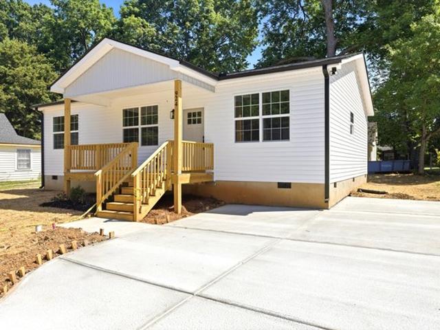 House for sale in Burlington, Alamance County