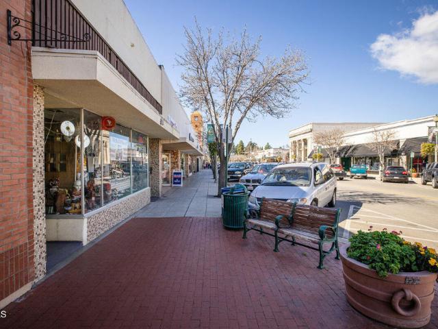 Commercial for sale in Santa Paula, California