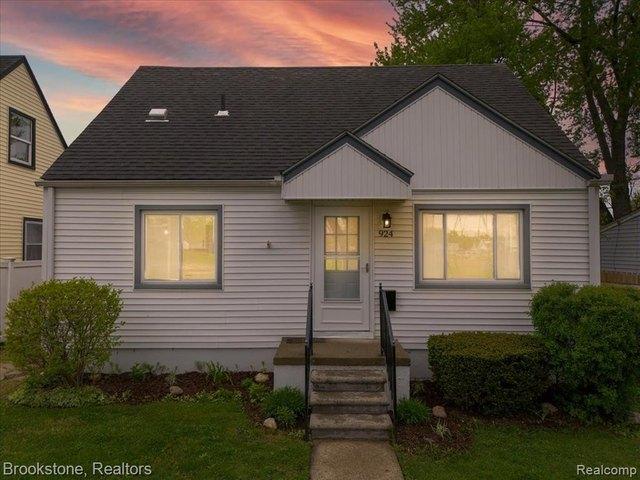 House for sale in Hazel Park, Michigan