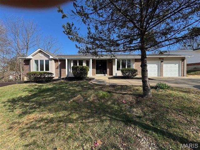 House for sale in Creve Coeur, Missouri