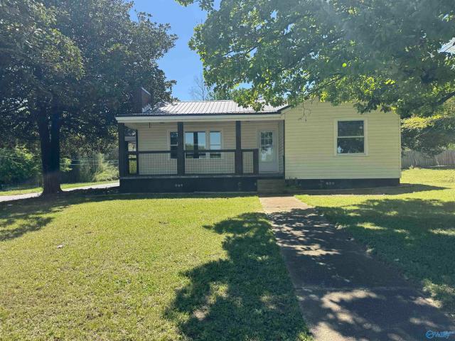 House for sale in Arab, Alabama