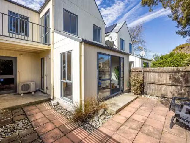 House for sale in Christchurch Central, Linwood-Central-Heathcote Community