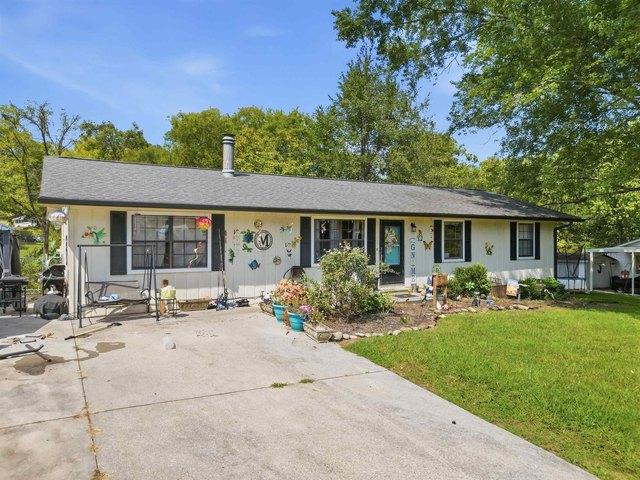 House for sale in Friendsville, East Tennessee