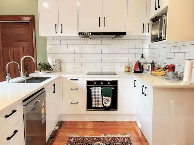 House for sale in Three Kings, Oroua County