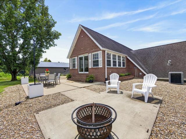 House for sale in Loogootee, Indiana