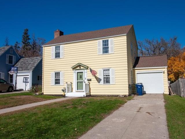 House for sale in Fergus Falls, Otter Tail County
