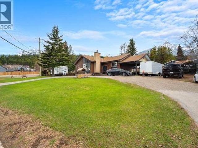 House for sale in Elkford, British Columbia