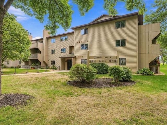 Condo for sale in Hastings, Dakota County