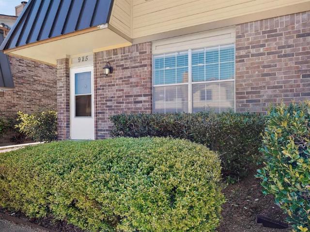Townhouse for sale in Cedar Hill, Texas