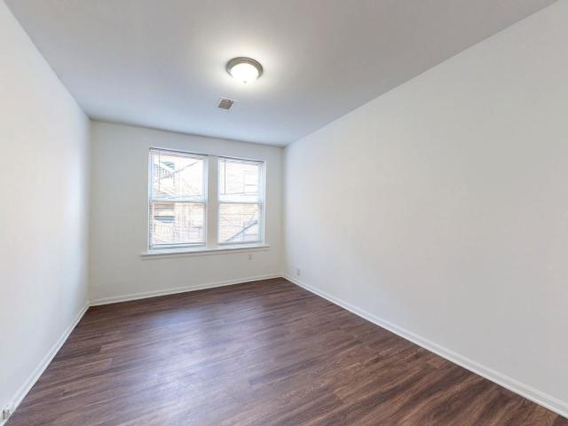 Apartment for rent in Chicago Park, Illinois