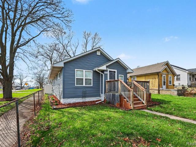 House for sale in Pontiac, Michigan