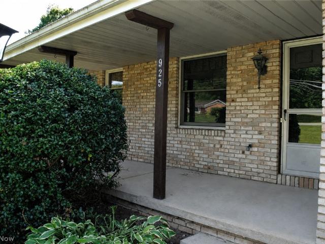 House for sale in Magnolia, Ohio