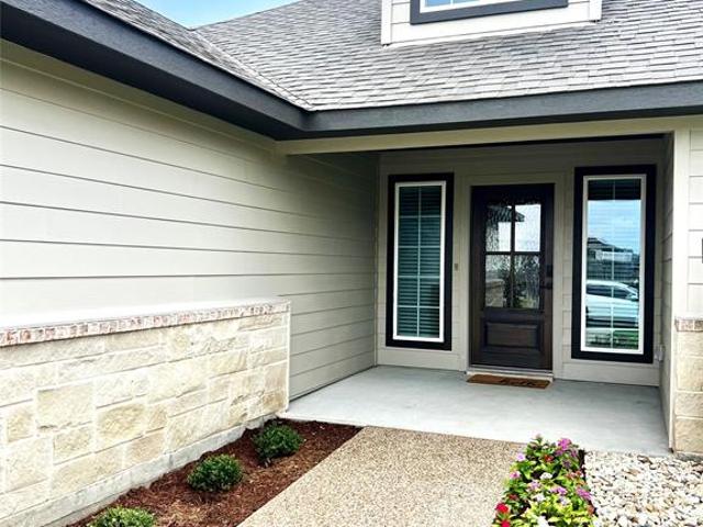 House for sale in Hewitt
