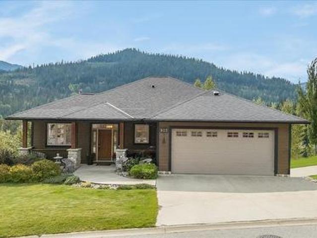House for sale in Rossland, British Columbia