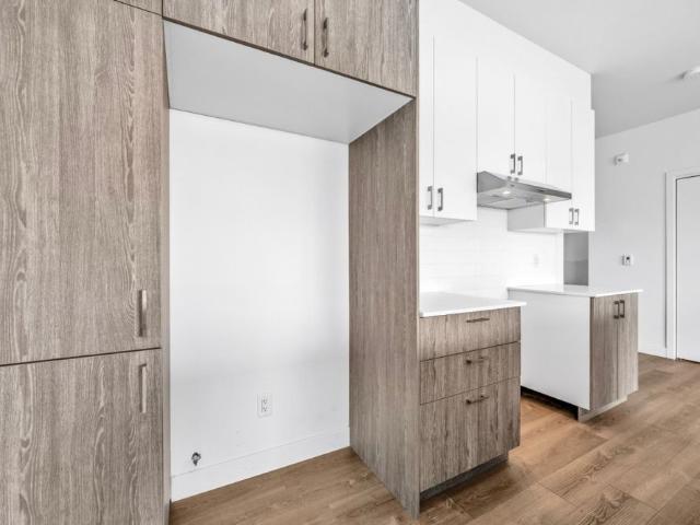 Apartment for rent in Les Moulins, Quebec