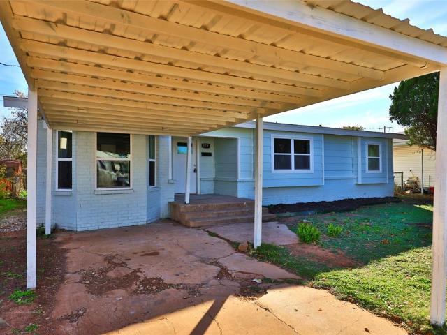 House for sale in Taylor, Texas