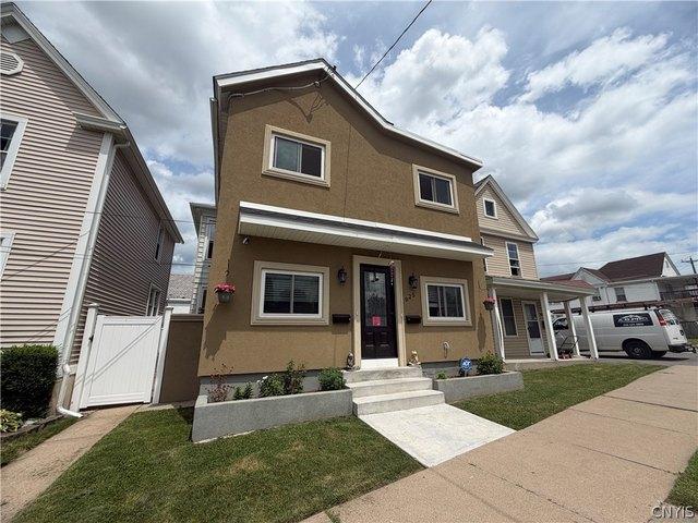 House for sale in Oneida, New York