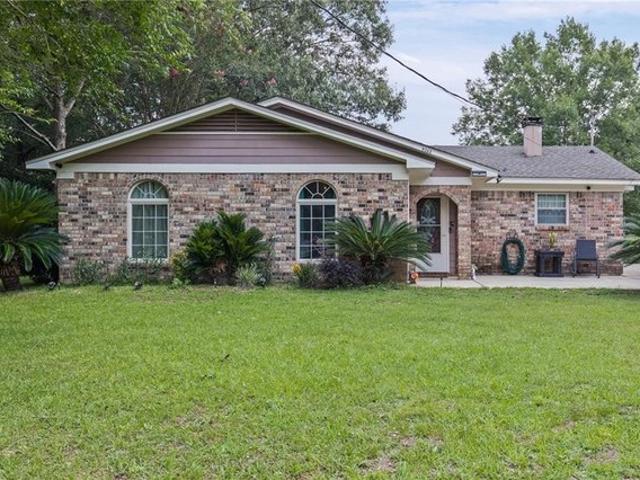 House for sale in Semmes, Alabama