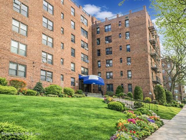 House for sale in Arverne, New York