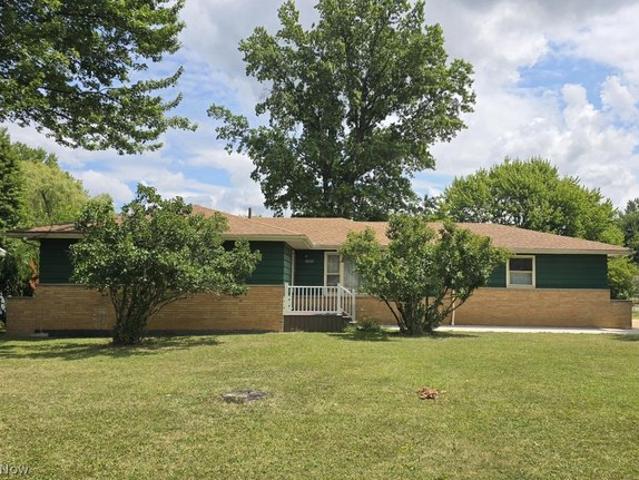 House for sale in Hinckley, Ohio