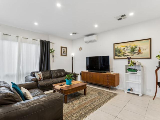 Townhouse for rent in Horseshoe Creek, South Australia
