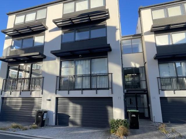 Apartment for rent in Northcote, Kaipātiki