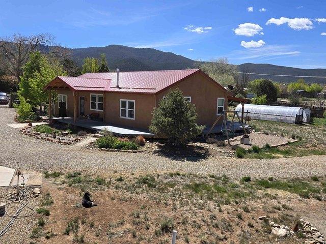 House for sale in El Prado, New Mexico