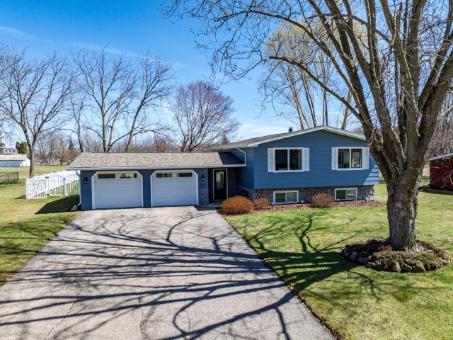 House for sale in Juneau, Wisconsin