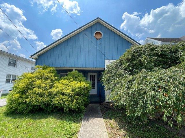 House for sale in Milton, West Virginia