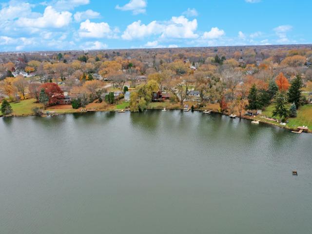 House for sale in Mundelein, Illinois