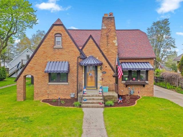 House for sale in Manitowoc, Wisconsin