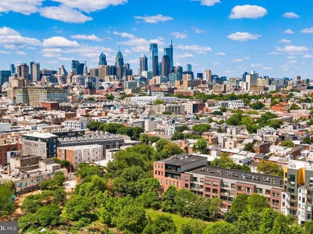 Condo for sale in Philadelphia, Pennsylvania