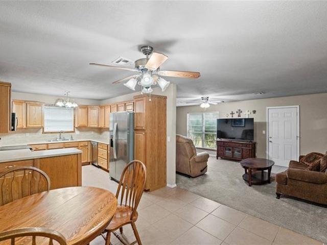 House for sale in Mustang, Canadian County