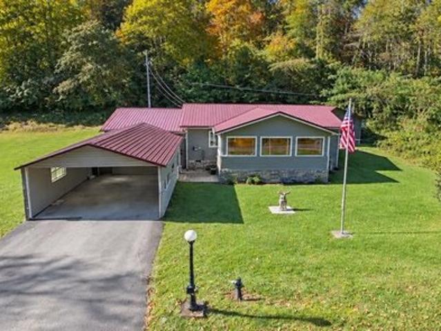 House for sale in Dana, Floyd County