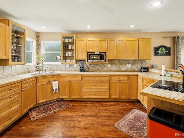 House for sale in Hamburg, Michigan