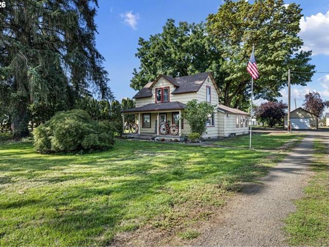 House for sale in Irving, Junction City