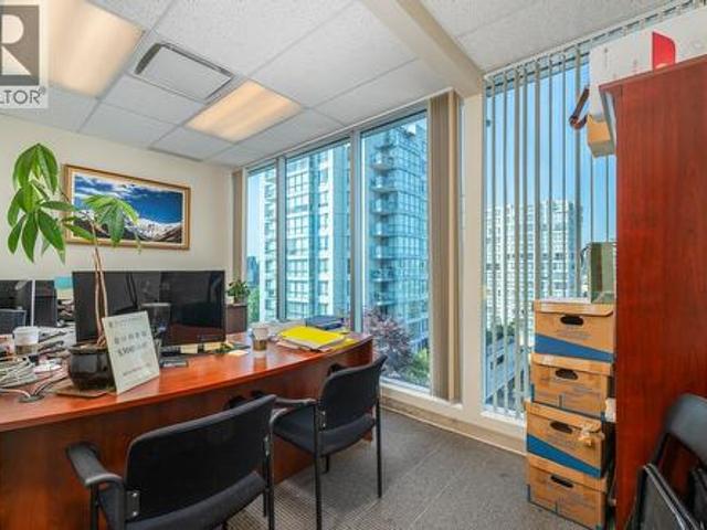 Commercial for rent in Richmond, British Columbia