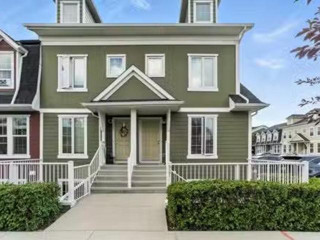 Condo for sale in Northwest, Alberta
