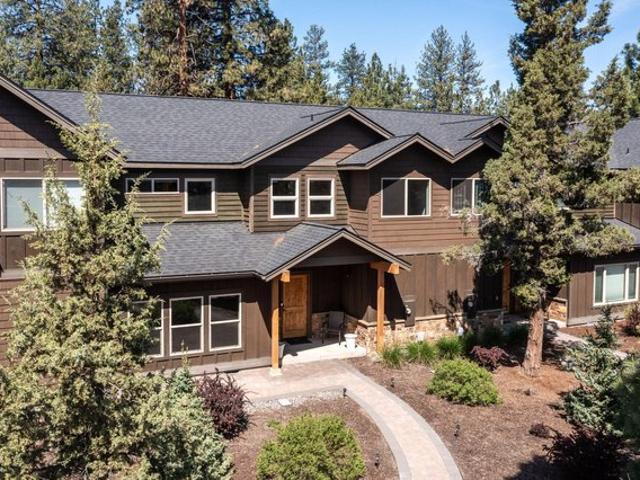 Townhouse for sale in Oregonia