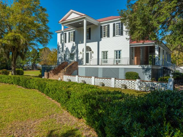 Property for sale in Pinopolis, South Carolina