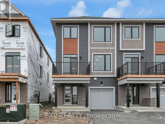 Townhouse for rent in Mississippi Mills, Ontario