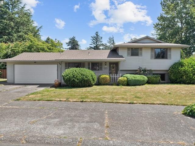 House for sale in Oregonia