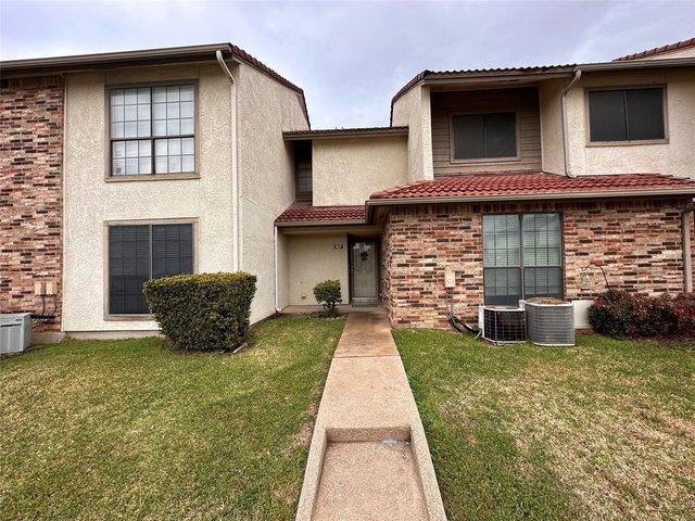 Condo for sale in Irving, Texas