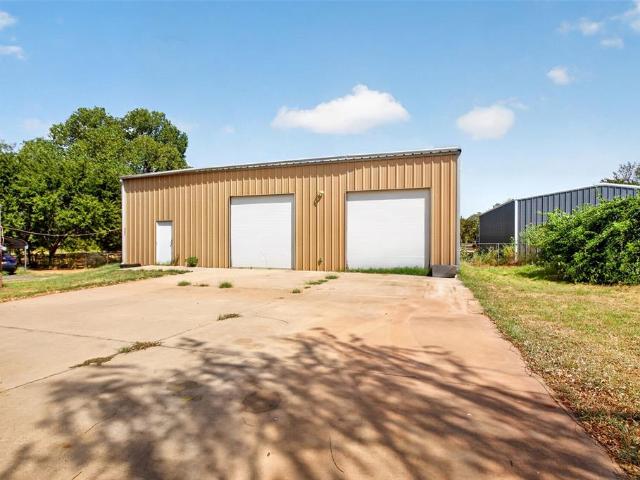 House for sale in Jones, Oklahoma County