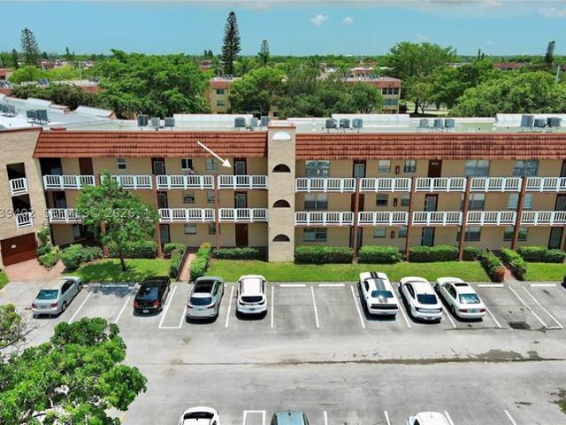 Condo for sale in Sunrise, Florida