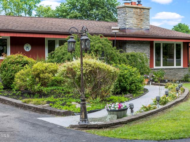 House for sale in Guilderland, New York