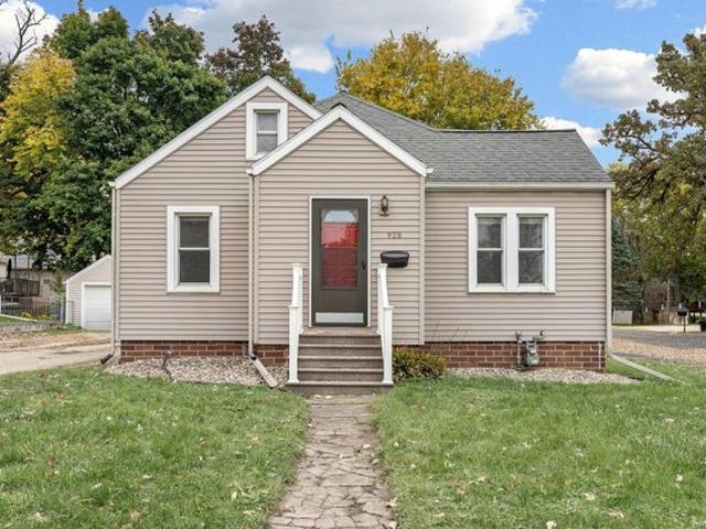 House for sale in Freeborn County Fairgrounds, Albert Lea