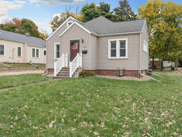 House for sale in Freeborn County Fairgrounds, Albert Lea