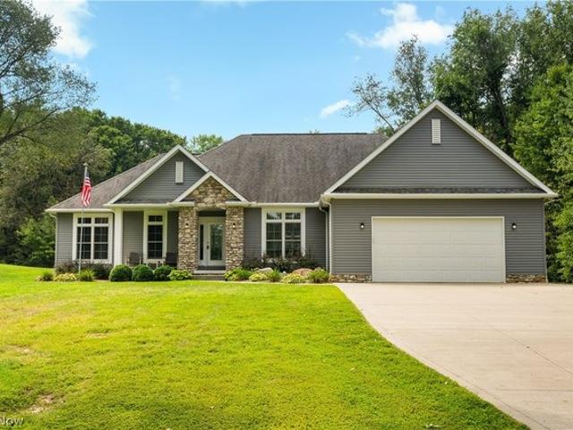 House for sale in Summit, Ohio