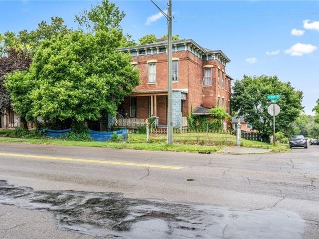House for sale in Springfield, Ohio